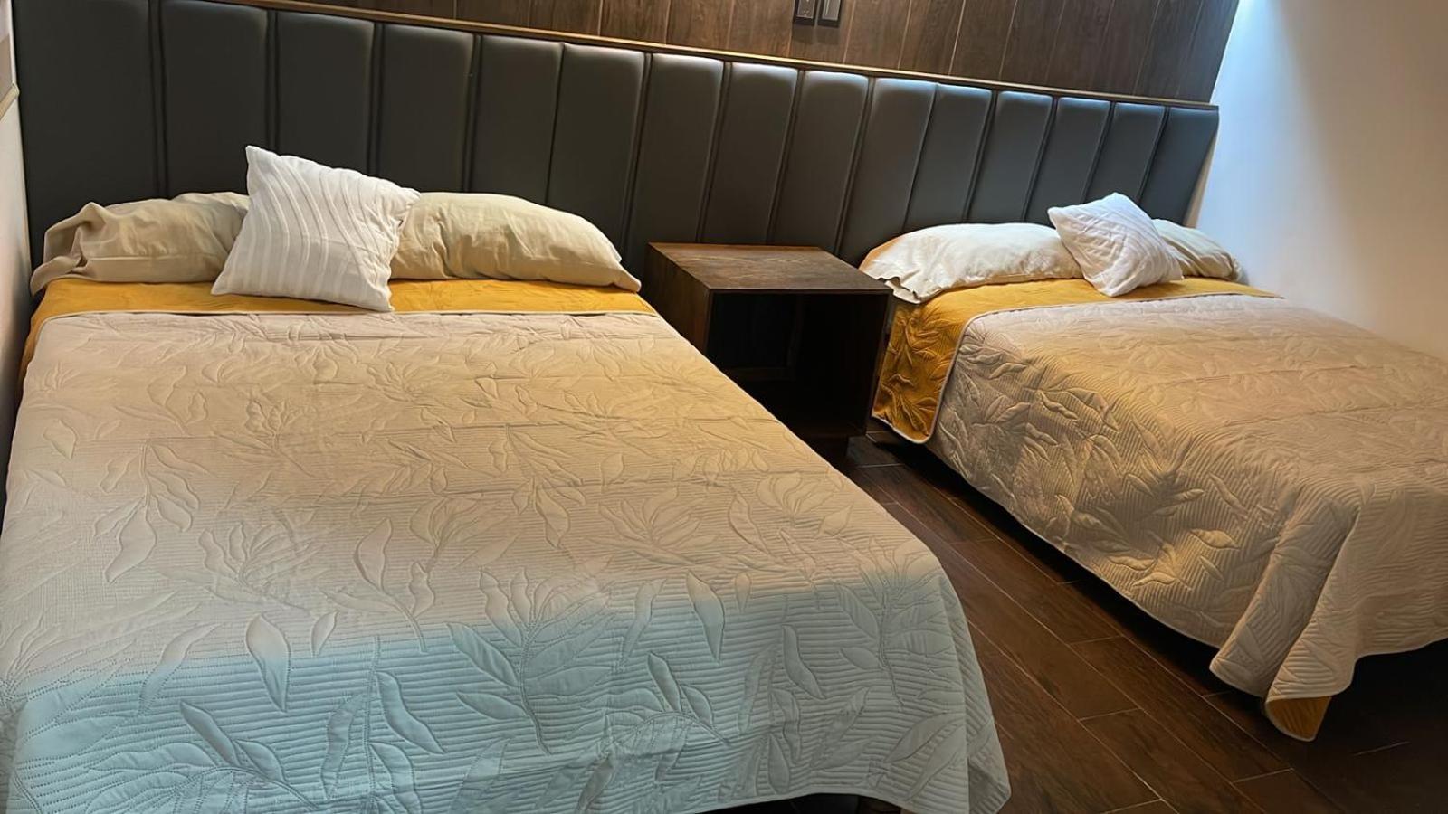 Hotel Santa Cruz チワワ エクステリア 写真